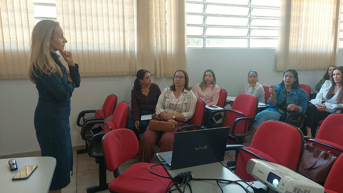 Prefeitura realiza formação continuada para gestores da Rede Municipal de Ensino