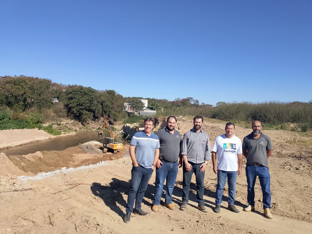 Prefeitura de Formiga acompanha andamento de importantes obras de saneamento básico