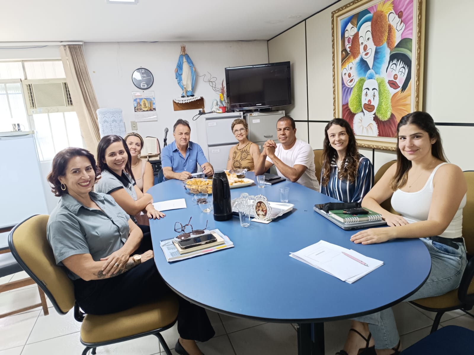 Prefeitura de Formiga realiza visita institucional à APAE para fortalecer assistência social