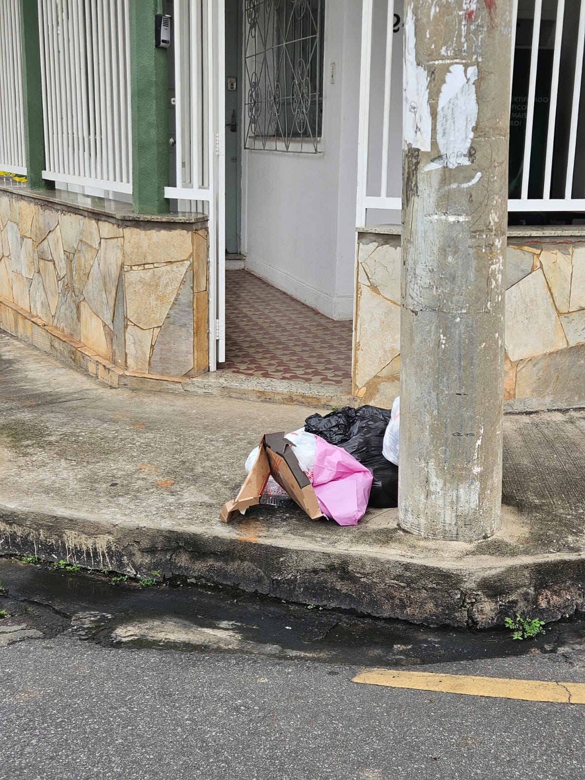 Prefeitura orienta população sobre horários corretos da coleta de lixo